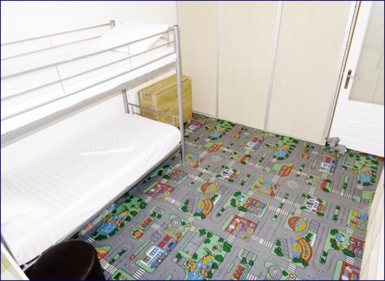 Smart Apartament Piatra Neamt Exterior photo