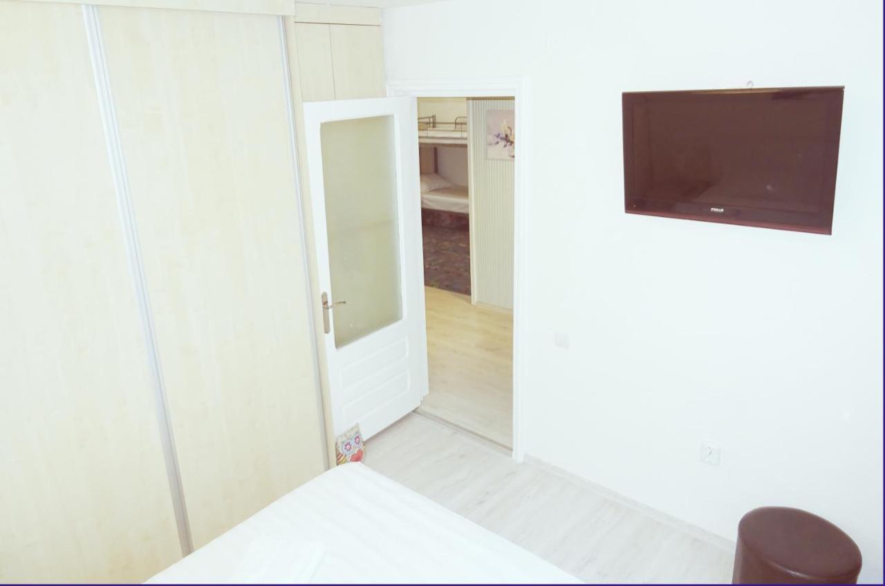 Smart Apartament Piatra Neamt Exterior photo